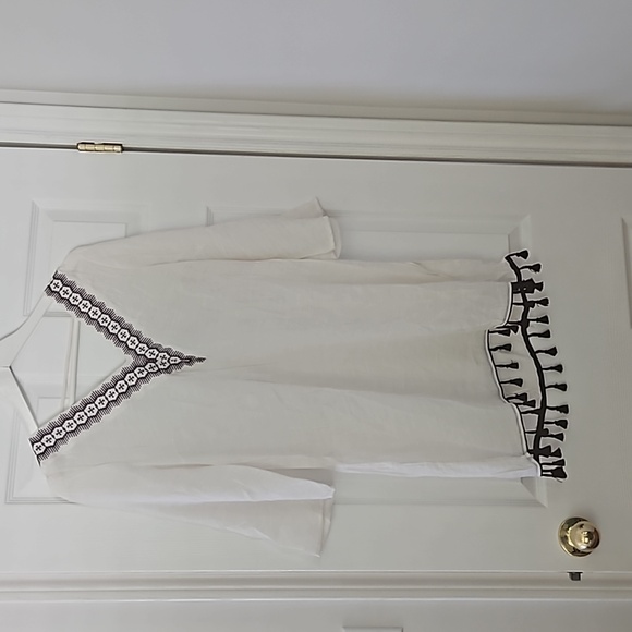 Beach Cover ⛱️ - Picture 1 of 4